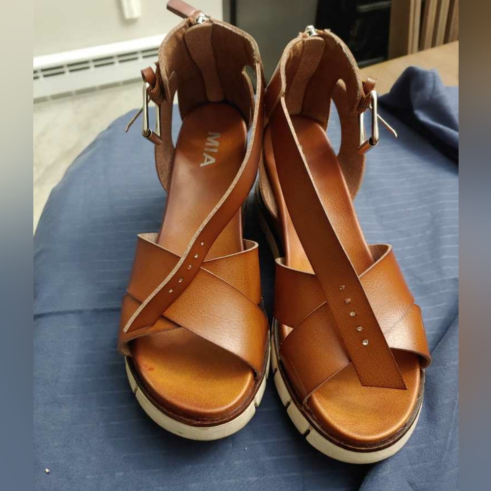 Mia Lauri sandal